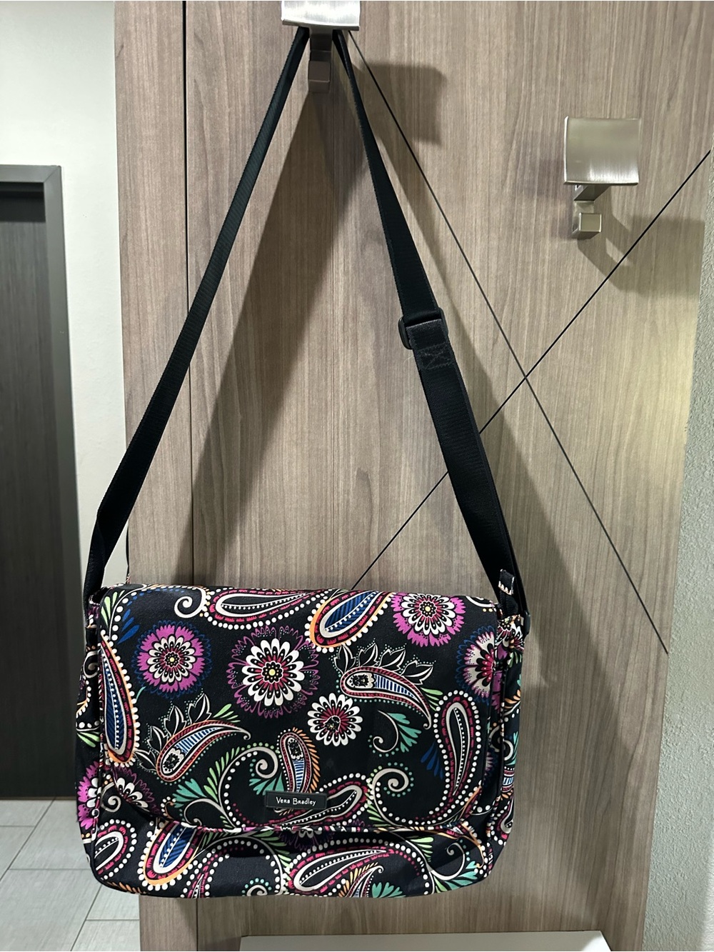 Vera Bradley  vintage bandana swirls Black Paisley Messenger Bag travel